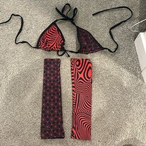 freedom rave - Top: 1X and arm sleeves: size medium